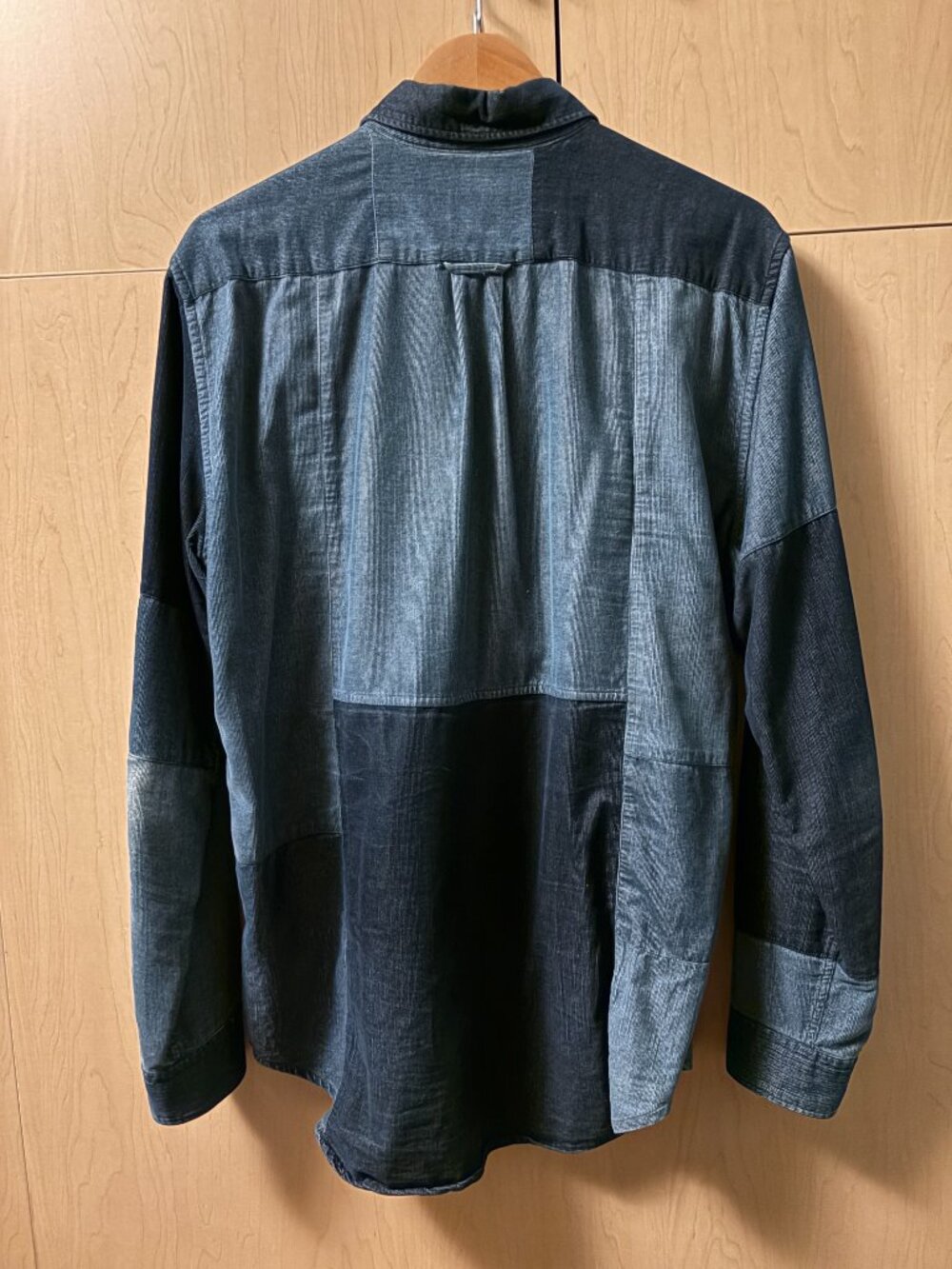 Men's GANT Patchwork Indigo-Dyed Corduroy Button Down Shirt - Size Medium - Picture 3 of 4